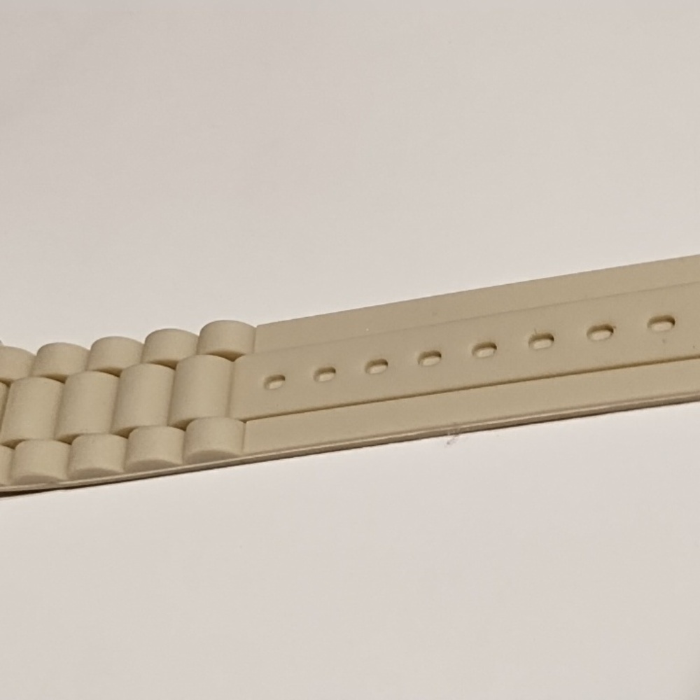 Nwot Geneva Cream Watch - Picture 4 of 8